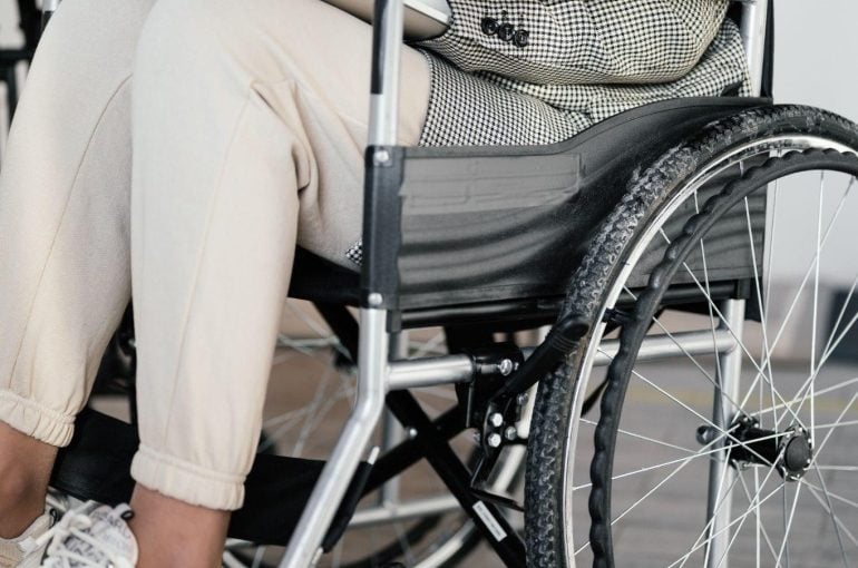 The Ultimate Featherweight Wheelchair Review